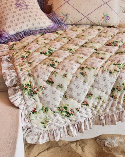 Patchwork Quilted Blanket with Flounce_Tropical_S22QBLSM