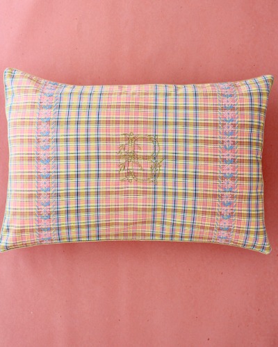 EMBROIDERED CUSHION CASE (WITHOUT CUSHION)_Rainbow check_N57-SS23
