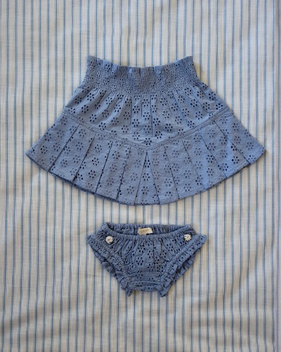 SET-PLEATED SKIRT+PANTY-Blue broderie organic_N55-SS24